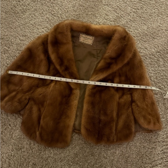 1940s vintage mink fur cape/shrug with pockets! - Picture 6 of 8